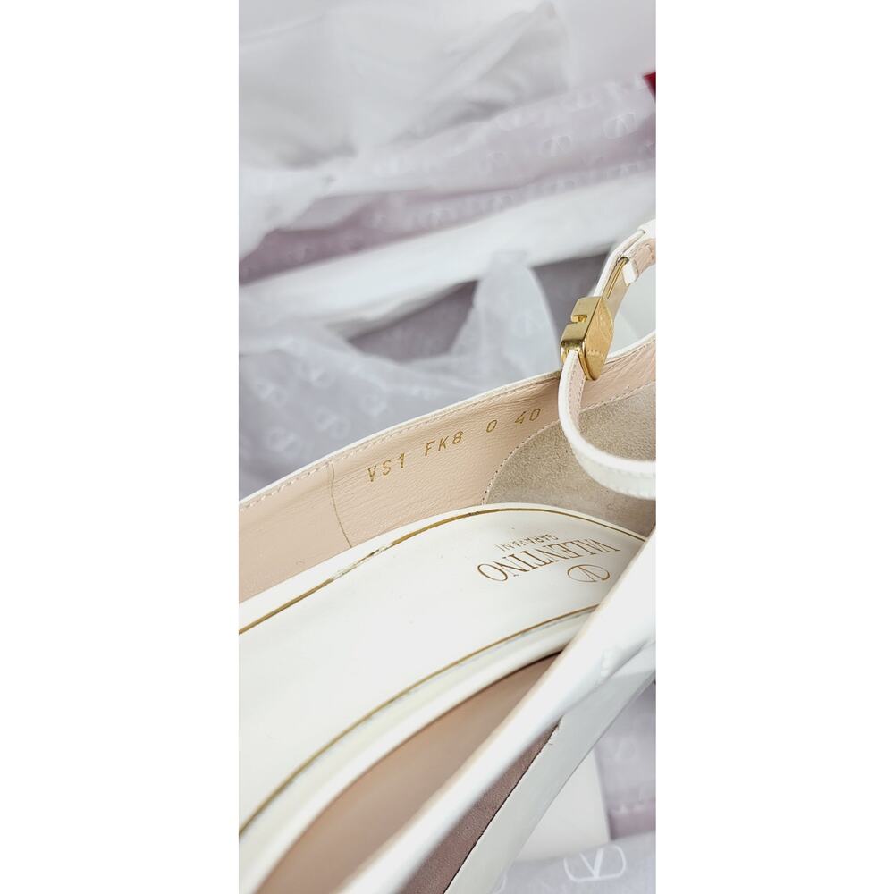 VALENTINO GARAVANI Leather Pump Shoes US10 VLogo . - Picture 9 of 16